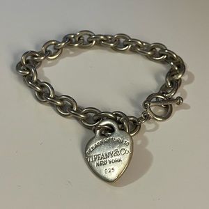 Return to Tiffany heart charm bracelet